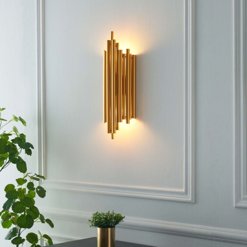 Goldene Aluminium Wandleuchte -Rosela