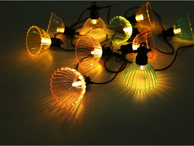 Solarbetriebene led Outdoor Lichterkette mit 10 bunten Schirmen, Länge 3,6 Meter