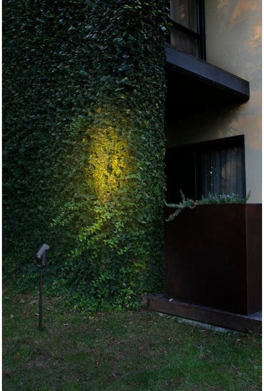 Slot 50, Externer Projektor Faro Barcelona