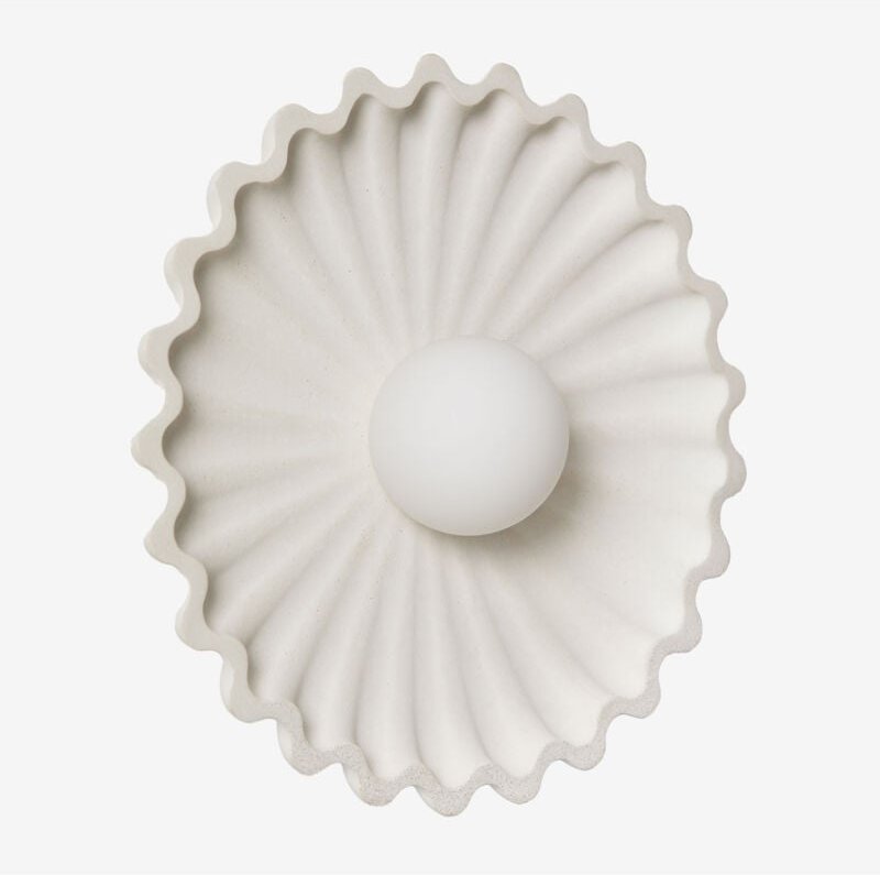 SKLUM Wandlampe Ø30 cm aus Beton mit Glaskugel Sery Creme-Beige