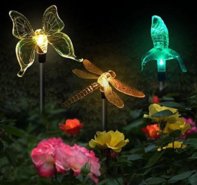 Set mit 3 Solar-Gartenleuchten in Form eines Schmetterlings, Kolibris und einer Libelle solarbetriebene LED mehrfarbig