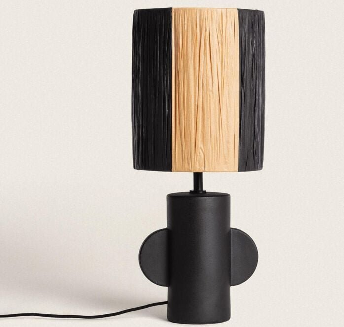 Tischlampe aus Keramik und Bast Tyler Schwarz