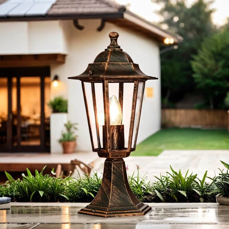 Wegeleuchte PARIS in Gold Antik IP44 E27 Sockellampe