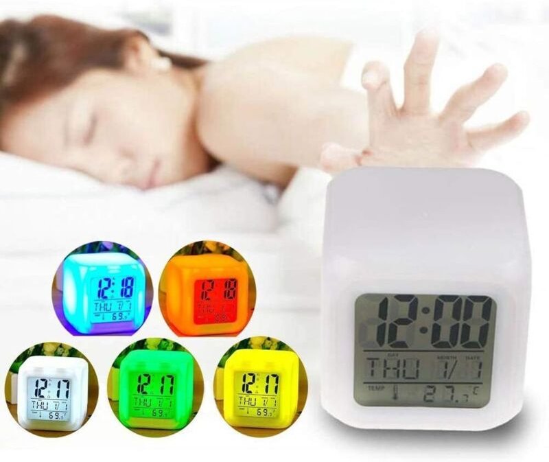 LED-Lichtwecker mit Kalender, Zeit- und Temperaturanzeige Würfelwecker mit Display