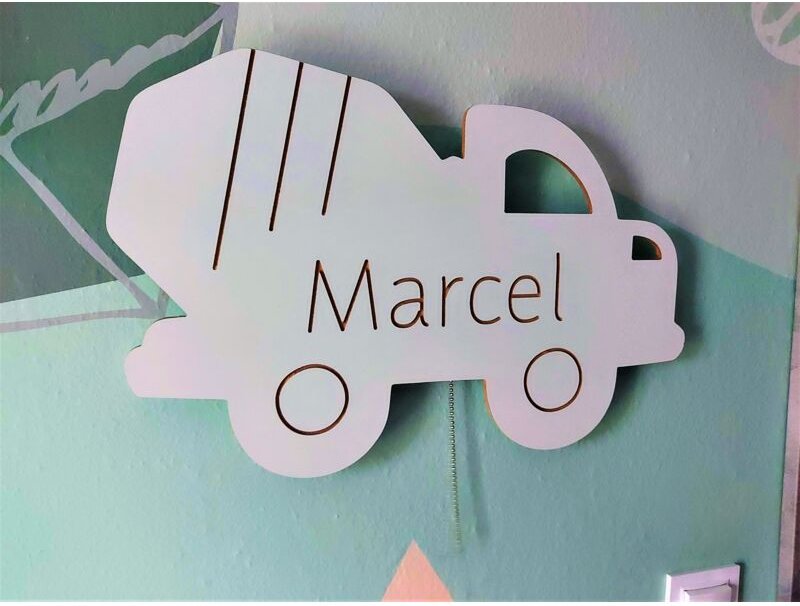 Lámpara de noche de hormigonera con nombre