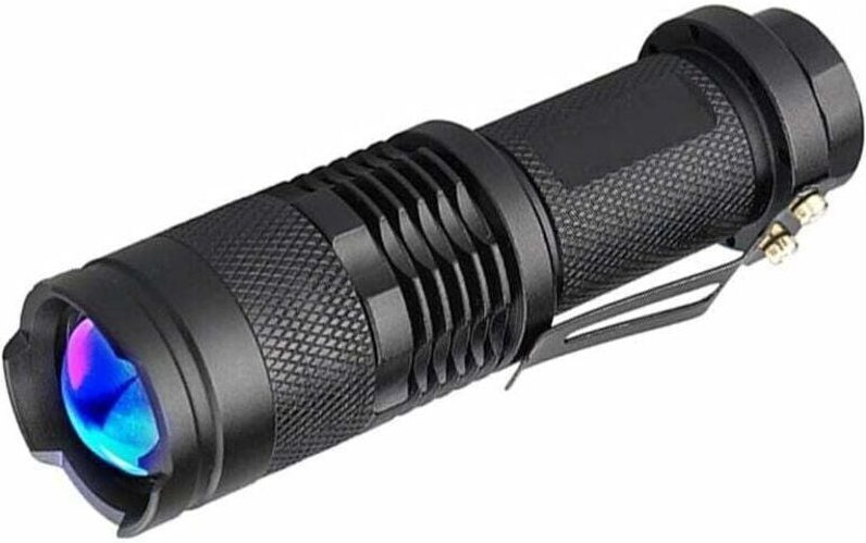 365nm UV-Taschenlampe, Ultraviolette LED-Schwarzlichtlampe, Zoomfunktion für Geldscheinprüfung, Dokumentenprüfung, Jagd,...