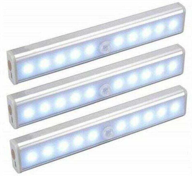 Ensemble de trois lampes LED, sans fil, rechargeable par USB, magnétique, avec détecteur de présence, portable. Peut ser...