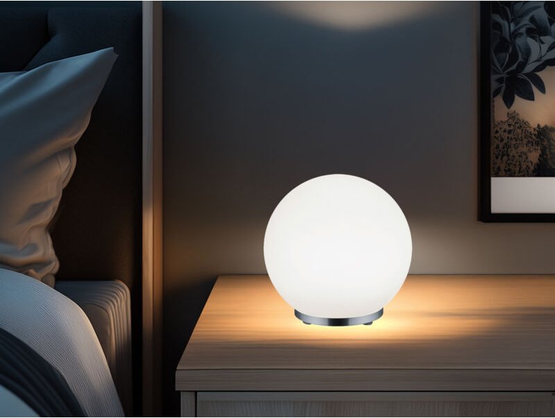 LED Tischleuchte GEORGE Glaskugel Weiß mit Fernbedienung Farbwechsel, Höhe 19cm
