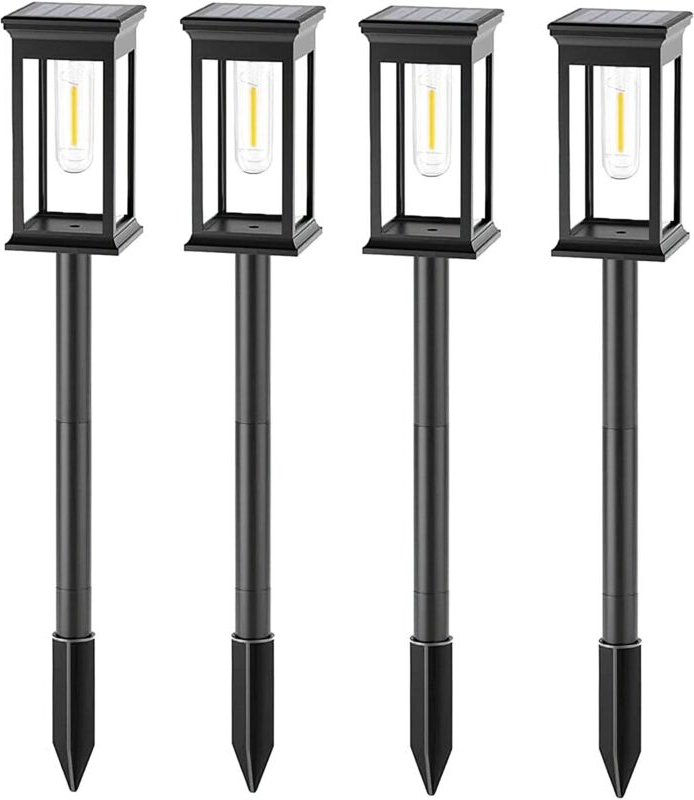 Set Mit 4 Solarbetriebenen Erdspießleuchten LUZY h34cm