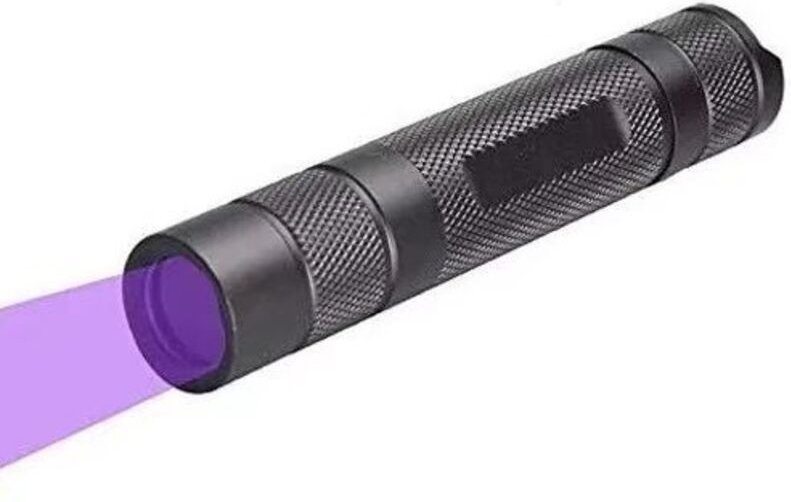 365 nm UV-Taschenlampe, wiederaufladbares professionelles UV-Schwarzlicht zum Aushärten von UV-Kleber, Skorpionen, Fotog...