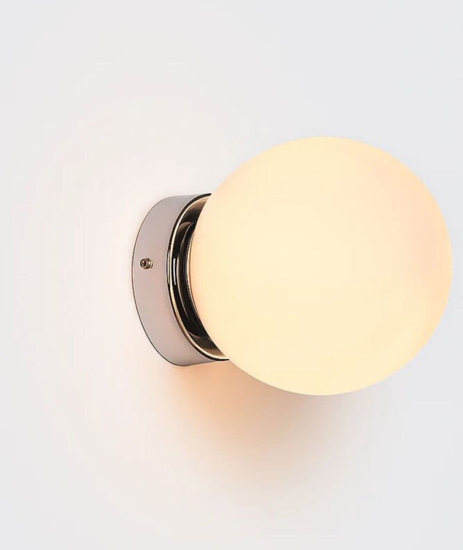 Opalglaskugel Wandleuchte „Rober“