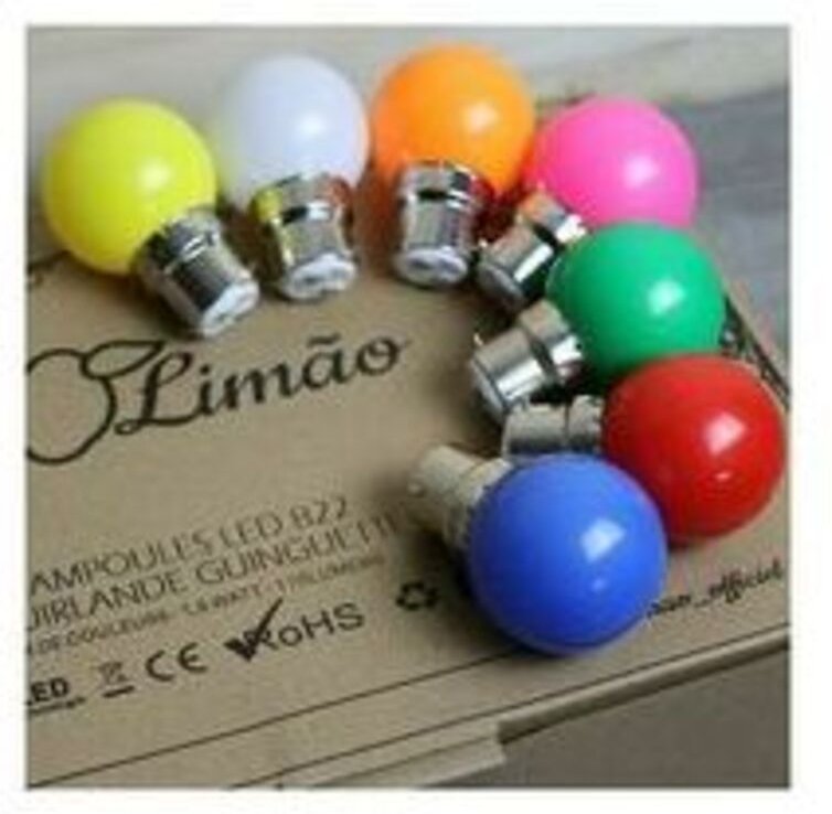 Famille - gabrielle Set mit 24 B22-LED-Lampen, Guinguette-Girlande für den Außenbereich (6 x Rot, 6 x Grün, 6 x Blau und...