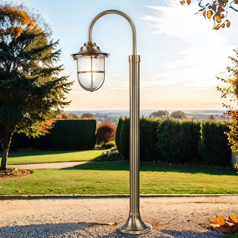 Licht-erlebnisse - Stehleuchte außen Terrasse Garten IP54 E27 62 cm Glas Messing Maritim