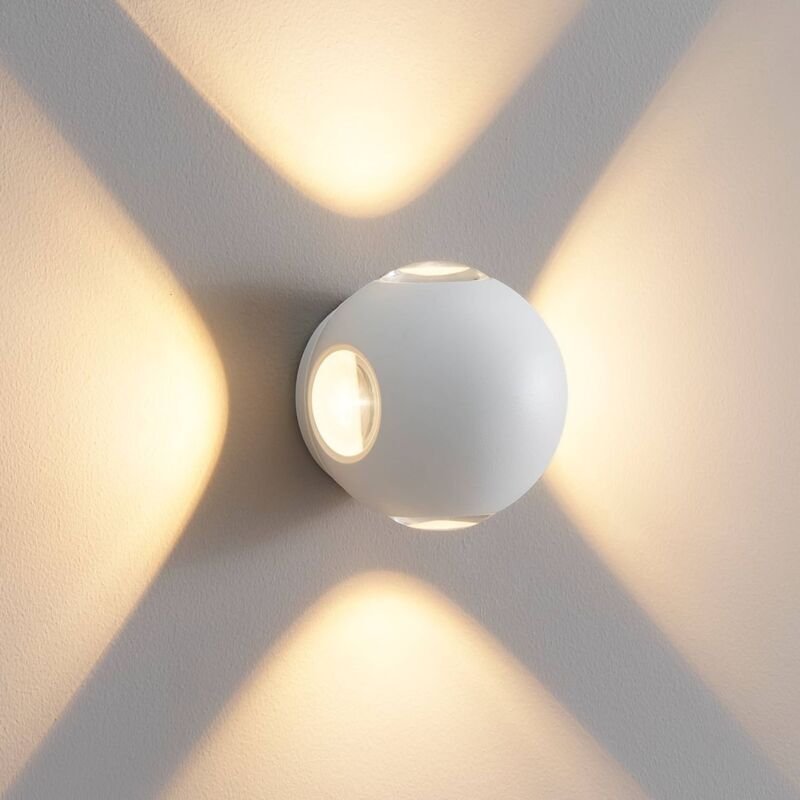 Kleine weiße Wandleuchte mit mehreren Lichtstrahlen IP54 -Joia