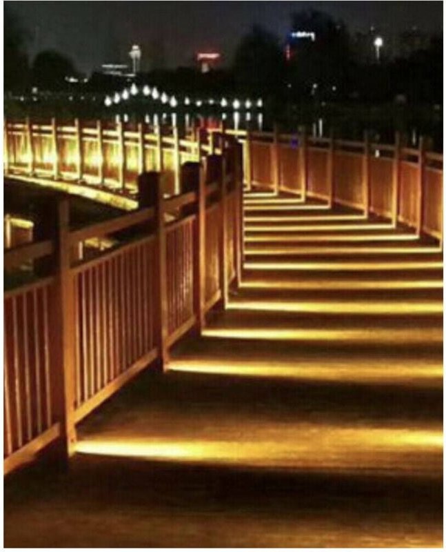 Trade Shop Traesio - Trade Shop - aussenhilfe 4W impermeabile IP65 segnapassi luce fredda oder calda ES47 -