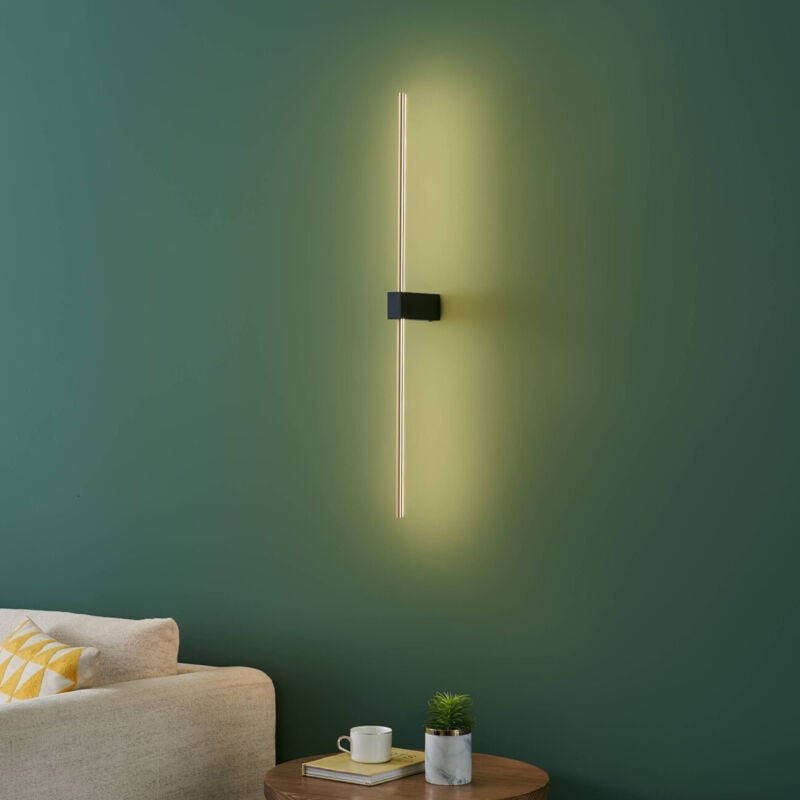 LED-Wandleuchte schwarzer Sockel und Messingstab 80 cm - Edeline