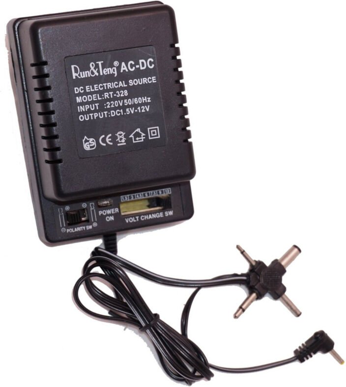 Trade Shop Traesio - Trade Shop - universal corrector transformer 500mA da 1.5V Zu 12V ac dc -