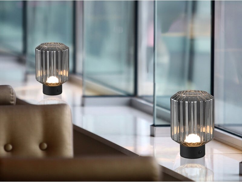 Meinewunschleuchte - 2er set kleine Akku Tischleuchten mit Rauchglas Lampenschirm, Höhe 19cm