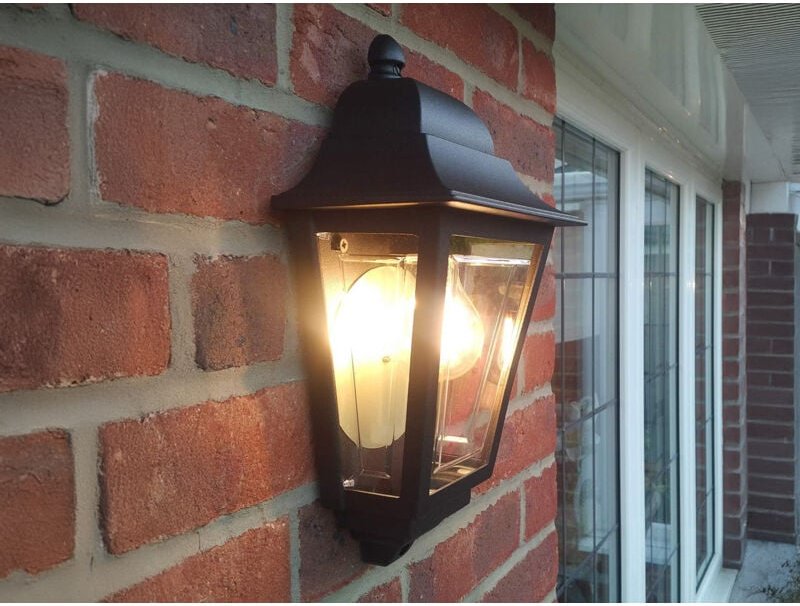 Meinewunschleuchte - Außenwandleuchte Höhe 32,5cm Halbschale Schwarz mit reflektierender Rückwand