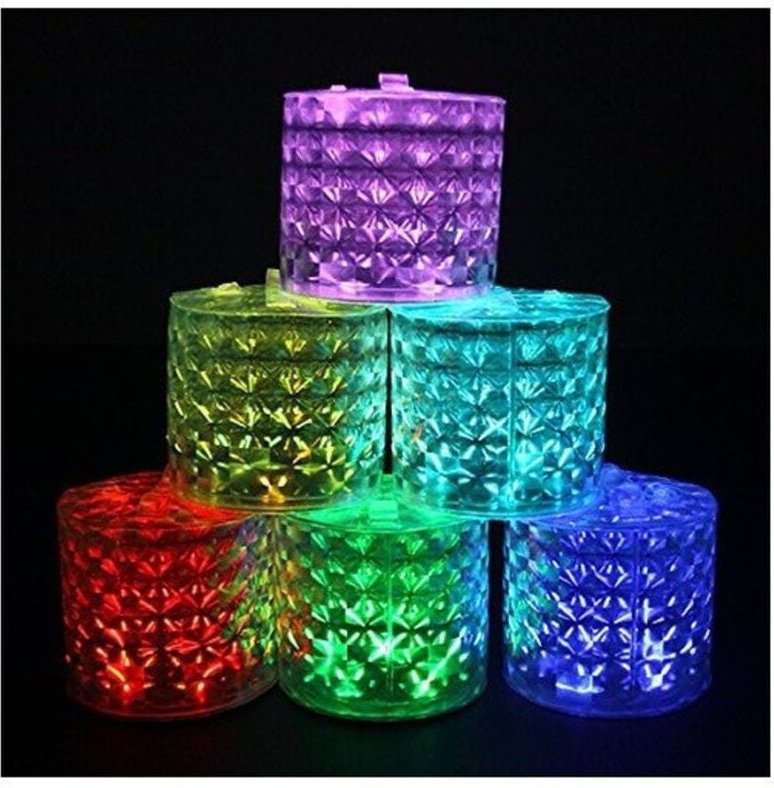 Trade Shop Traesio - Trade Shop - aufblasbare wasserdichte rgb led solarlaternenlampe mit solarpanel -