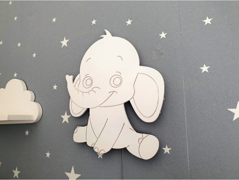 Lámpara de noche LED con forma de elefante que funciona con pilas