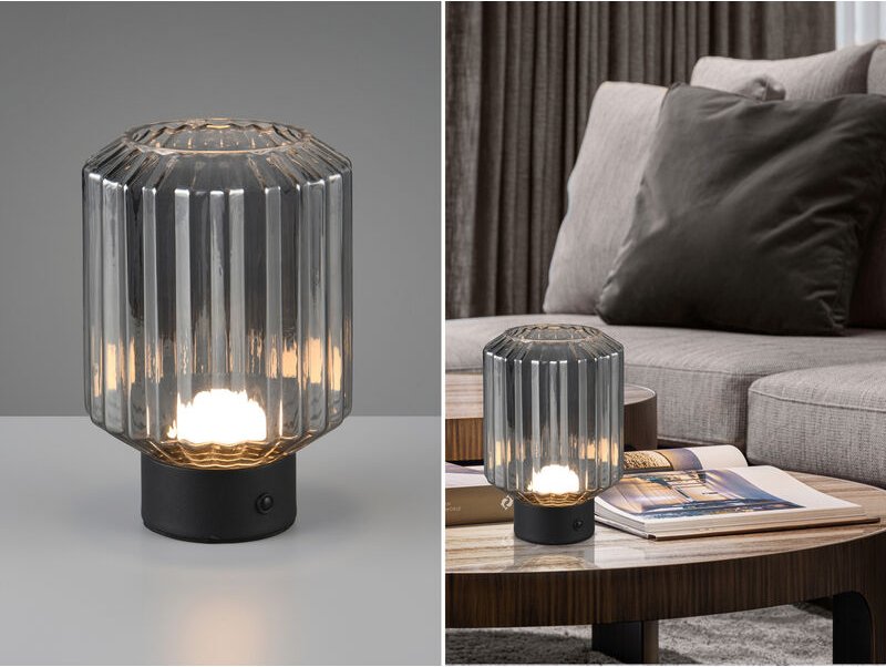 Reality Leuchten - Kleine Akku Tischleuchte lord mit Rauchglas Lampenschirm, Höhe 19cm