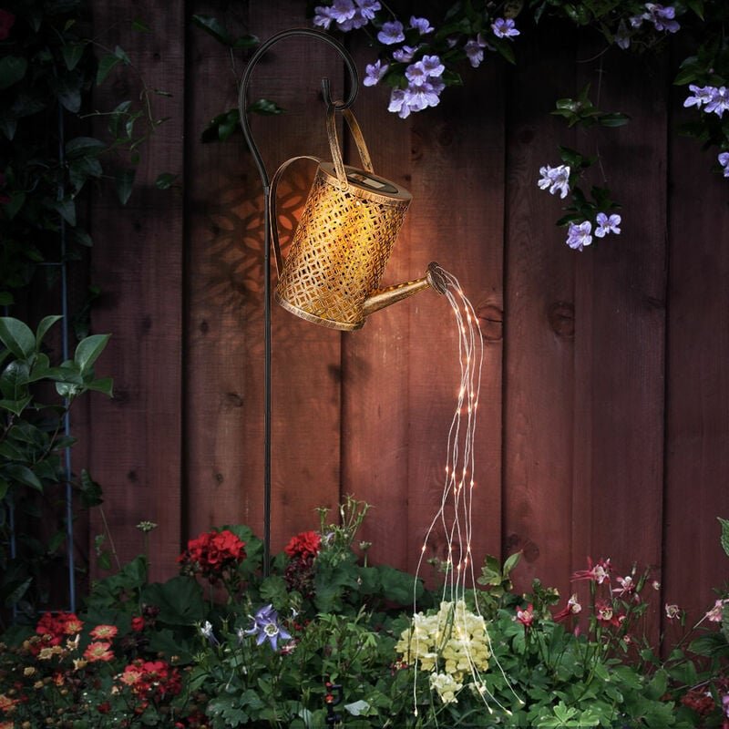 Solar Steckleuchte Gießkanne Außen Gartenlampe im Gießkannen Design Stecklampe gold, 36x LED warmweiß, LxBxH 26x12,6x85 ...