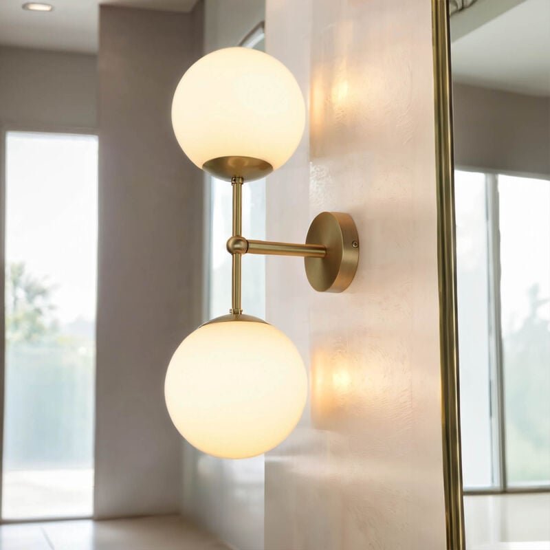 Wandlampe Kugelschirm Glas Messing massiv Wandleuchte Badezimmer