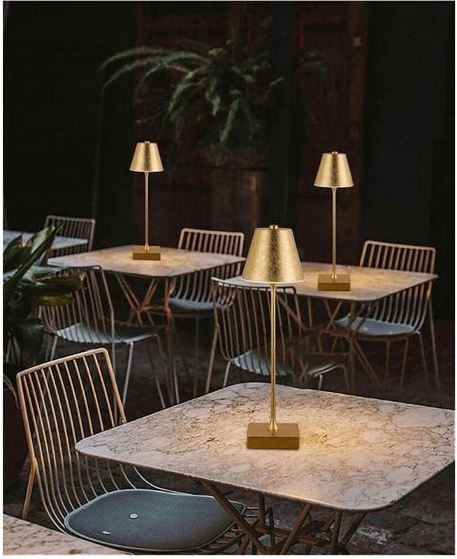 Trade Shop Traesio - Trade Shop - usb aufladbare tischlampe 10 watt 3 lichtfarben verschiedene farben D27-3C - Gold