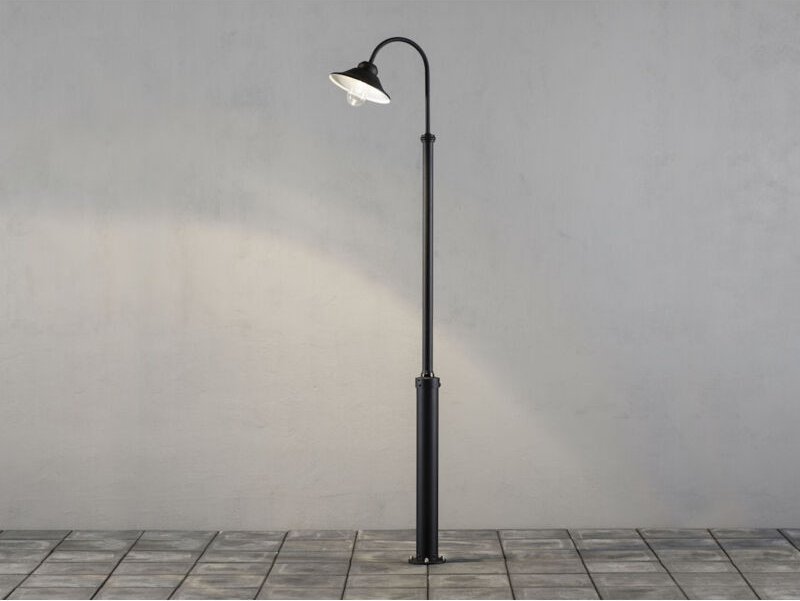 Große Mastleuchte vega aus Aluminium Schwarz, Höhe 240cm