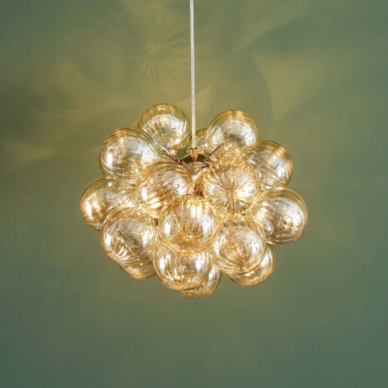 Dekorative Trauben-Hängeleuchte mit bernsteinfarbenen Glaskugeln - Maeli