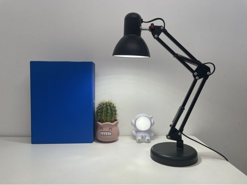 Architekten-Tischleuchte, LED-Schwanenhalsleuchte mit Schwenkarm, Vintage-Design, schwarz, 23,5 x 24 cm