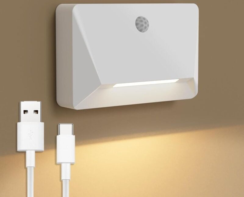 Nachtlicht mit Bewegungsmelder, kabellose LED-Wandleuchte für Treppen, vernetzter Modus, 3000 K, 2200 mAh, USB-aufladbar...