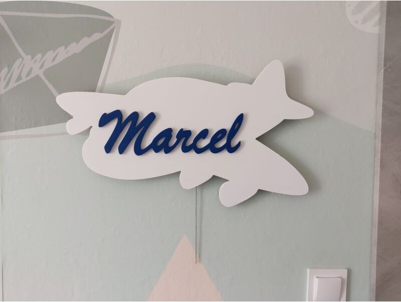 Nachtlicht für Jumbo-Flugzeug mit Namen