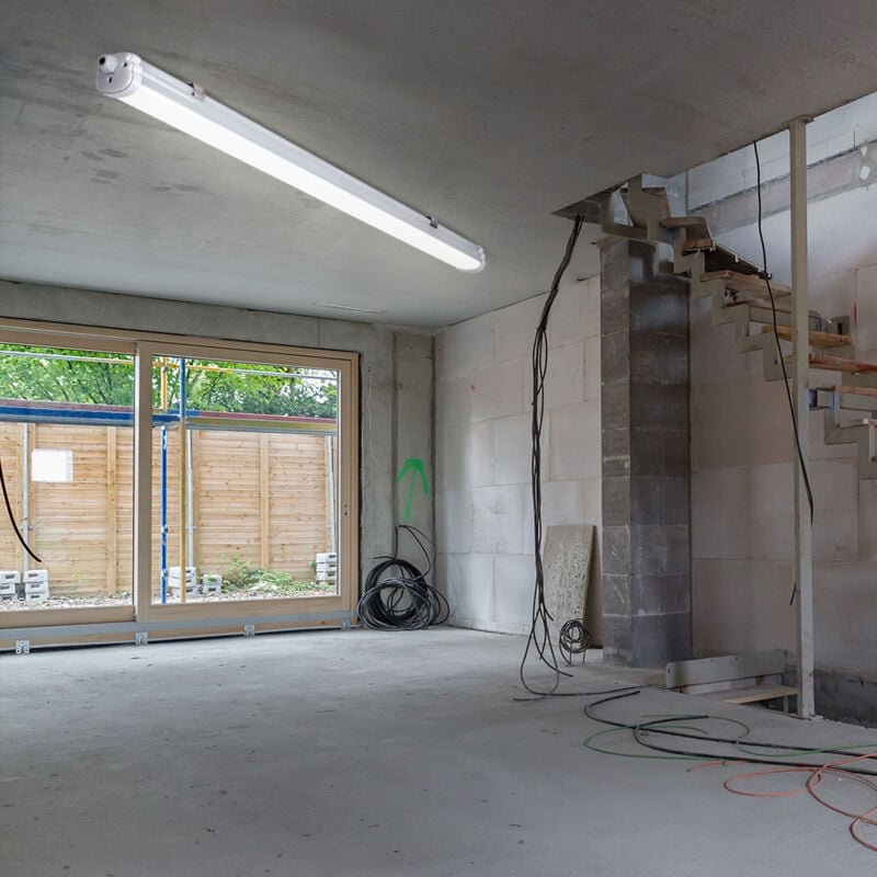 LED Wannenleuchte Feuchtraumleuchte Garagenleuchte Hallenlampe Deckenlampe, Kunststoff weiß, strahlwassergeschützt, 18W ...