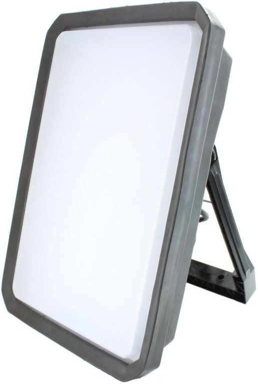 Btec - Arbeitsleuchte perfekt led 50 Watt, mit 3 Steckdosen