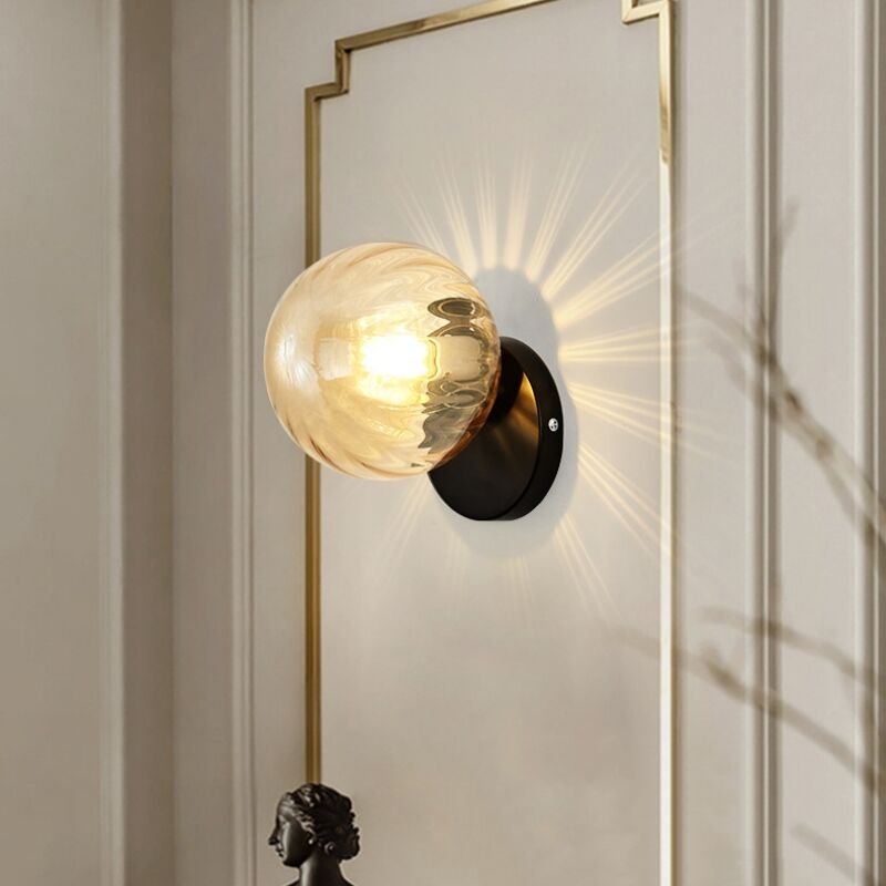 Moderne Wandleuchte Innen Kugel Wandlampe mit Glaskugel Lampenschirm Ø15CM Wandbeleuchtung E27 Bernstein + Schwarz