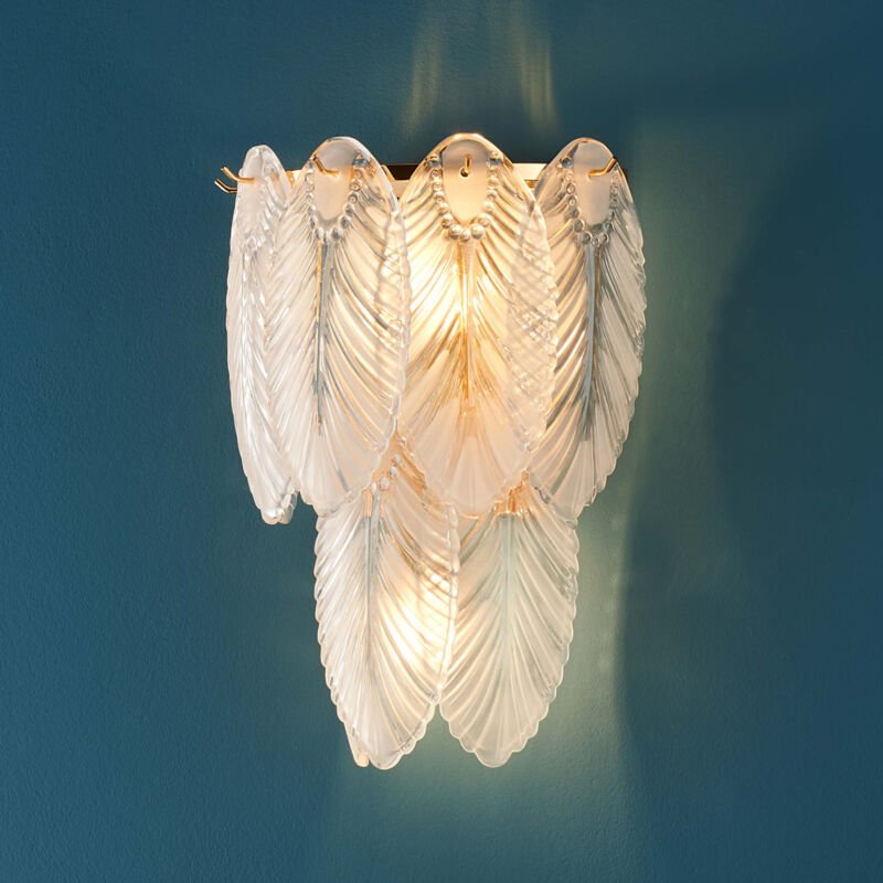 Wandleuchte mit Opalglas-Anhängern Julia