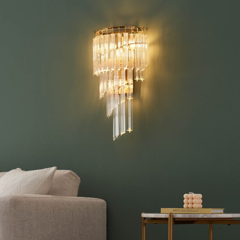 Stilvolle Wandleuchte mit herabhängenden Kristallanhängern -Zephia