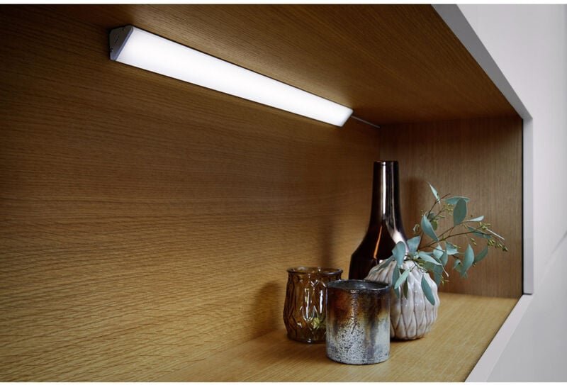 Ledvance - eckleuchte mit sensor corner 55cm 12w 3000k silber - lum268265box1