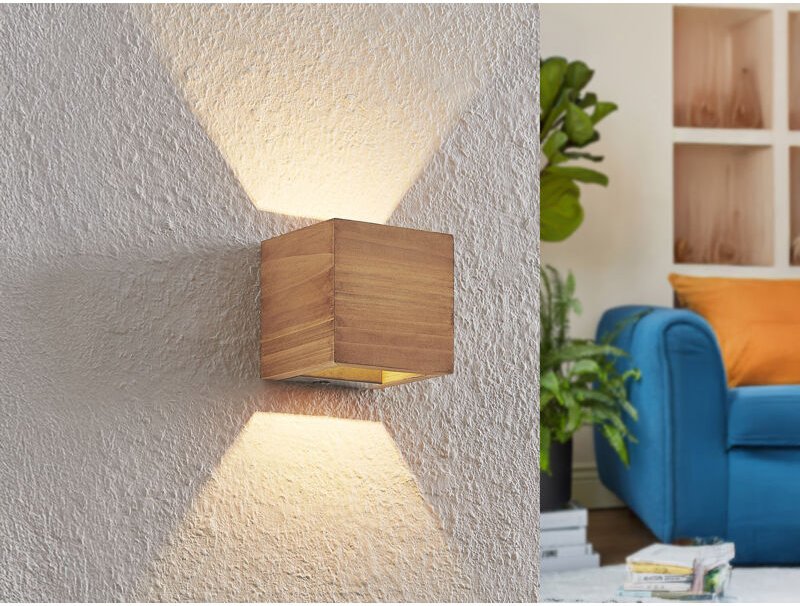 Thumbnail - Kleine Up and Down LED Innen Wandleuchte BRAD aus Echtholz, Quadrat 11cm