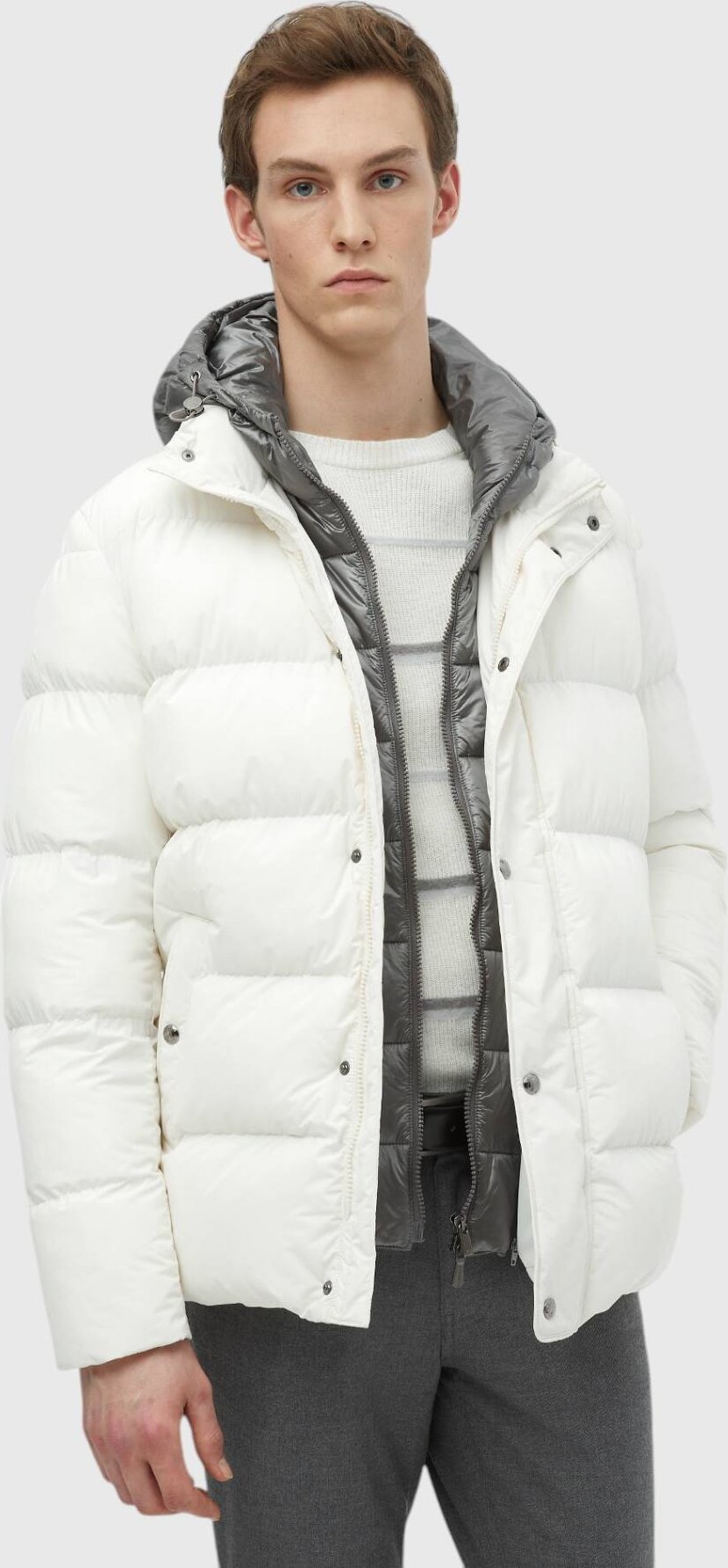 Gewebter Mantel mit abnehmbarer Kapuze