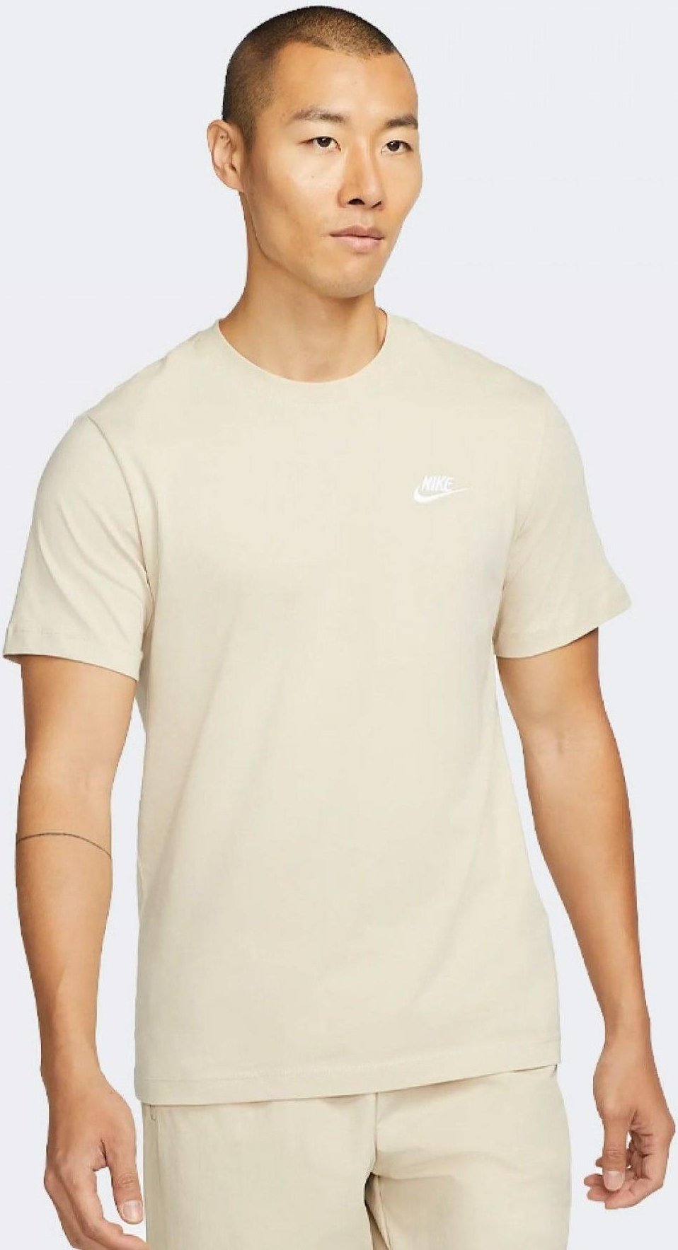 Nike Sportswear Club Herren-T-Shirt in Beige
