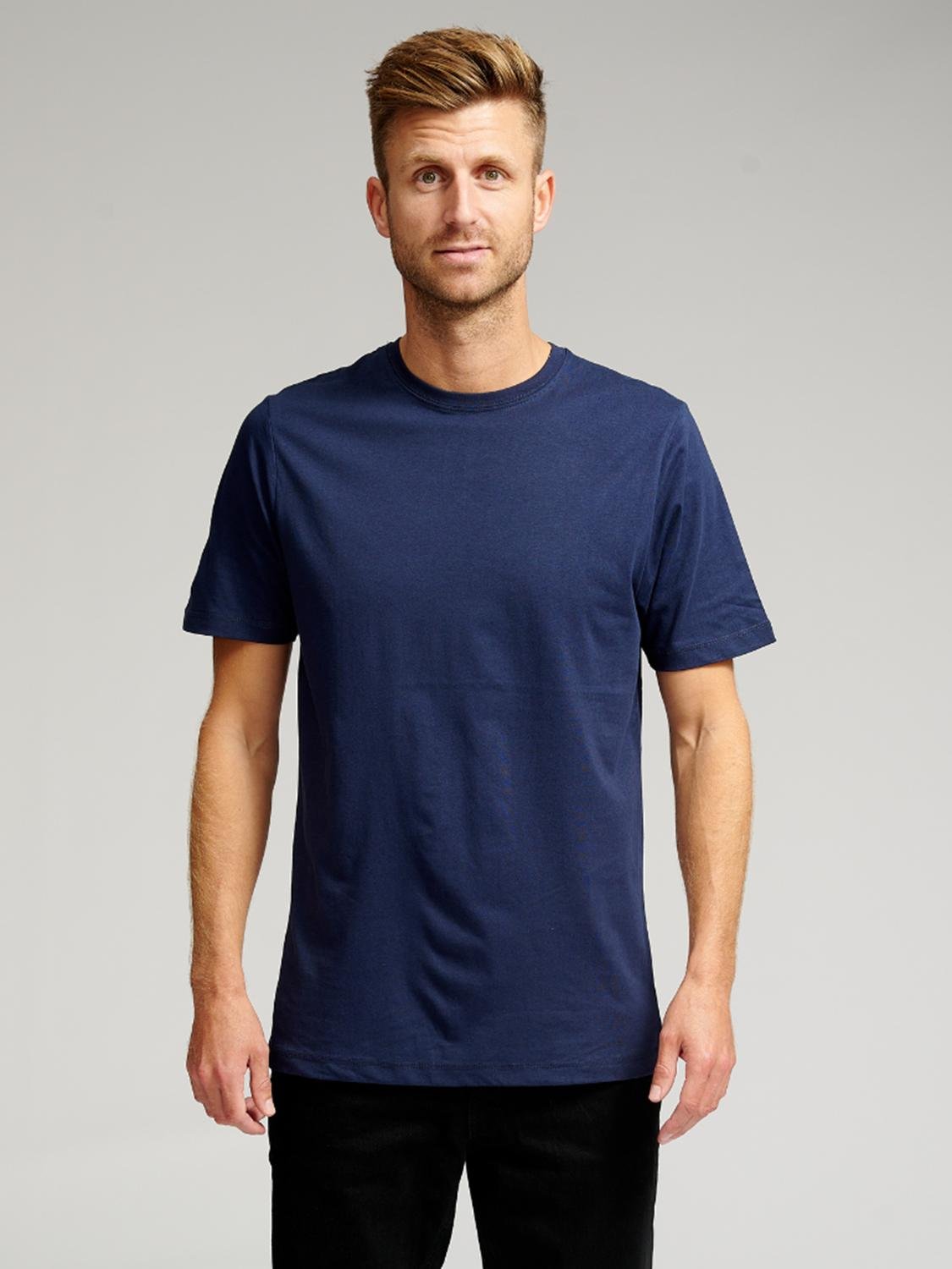 Bio-Basic-T-Shirt - Marineblau