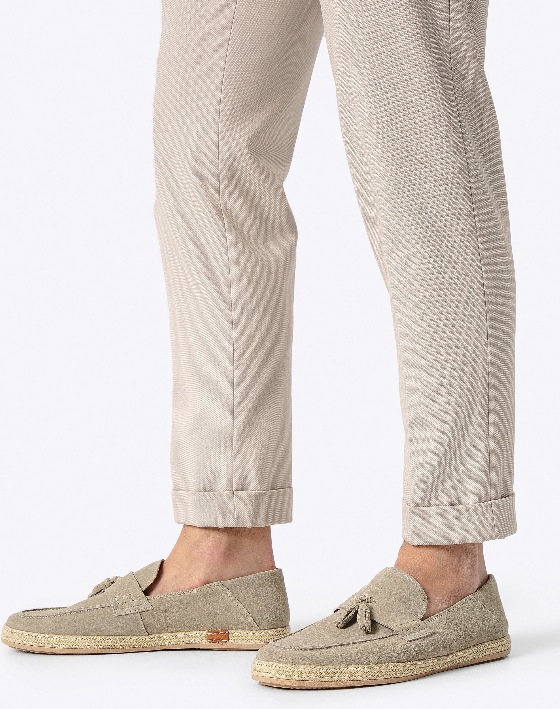 Wittchen Herren-Loafer aus beigefarbenem Wildleder mit Quaste