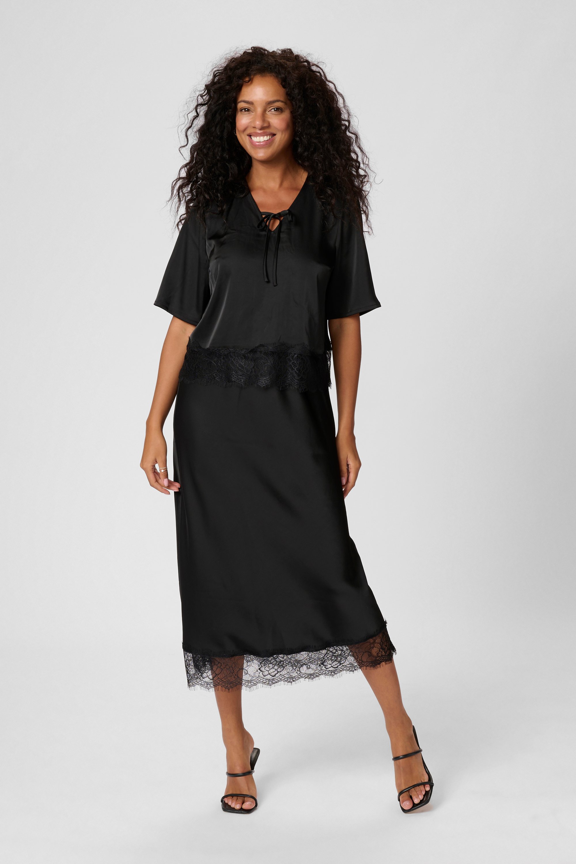 Kurzarm-Bluse KAhilda Loose fit black