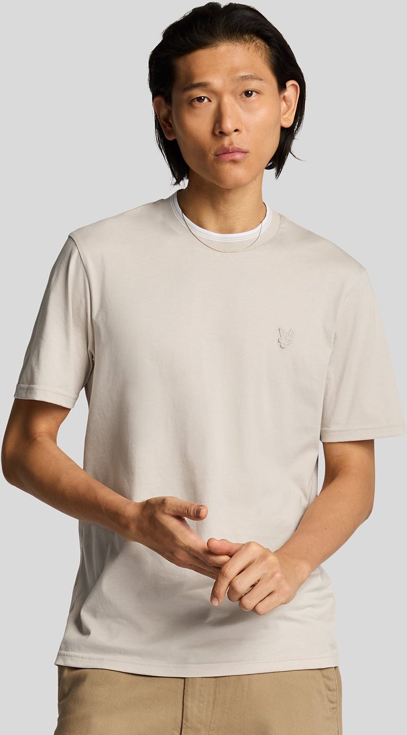 Lyle & Scott T-Shirt aus superfeiner Baumwolle mit Zierstreifen – Sand