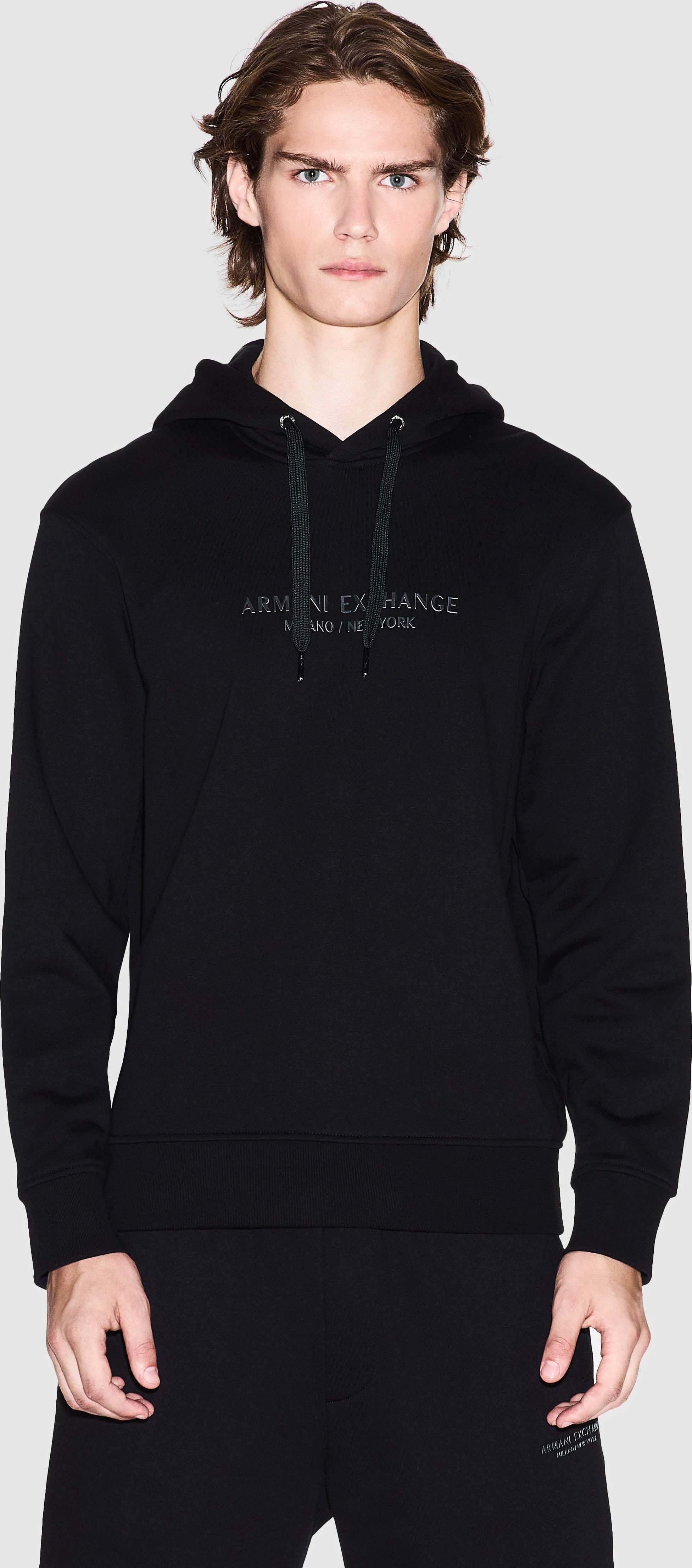 UC001 Kapuzenpullover in Schwarz