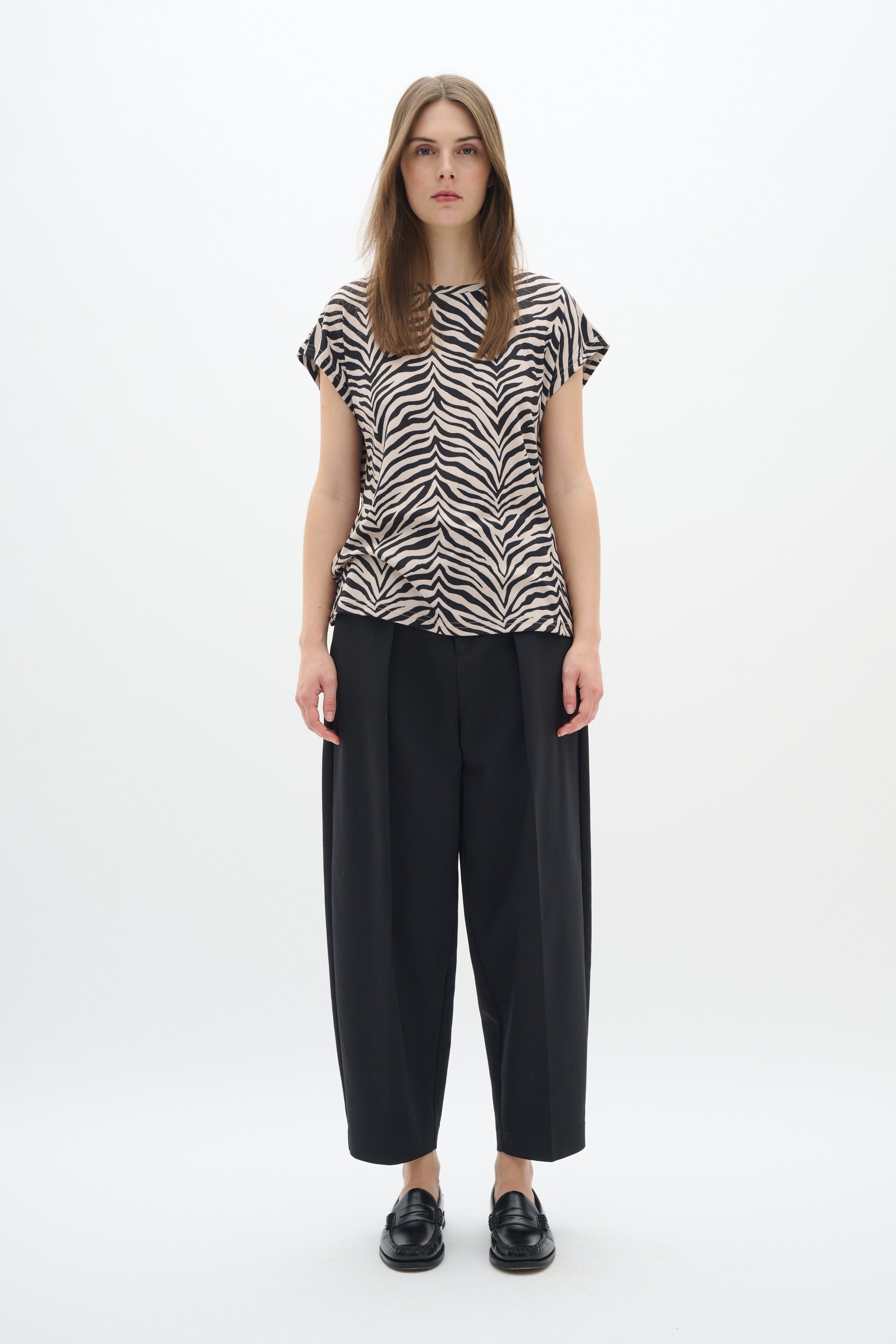 Thumbnail - T-shirt Gerade Passform Classic Zeebra black