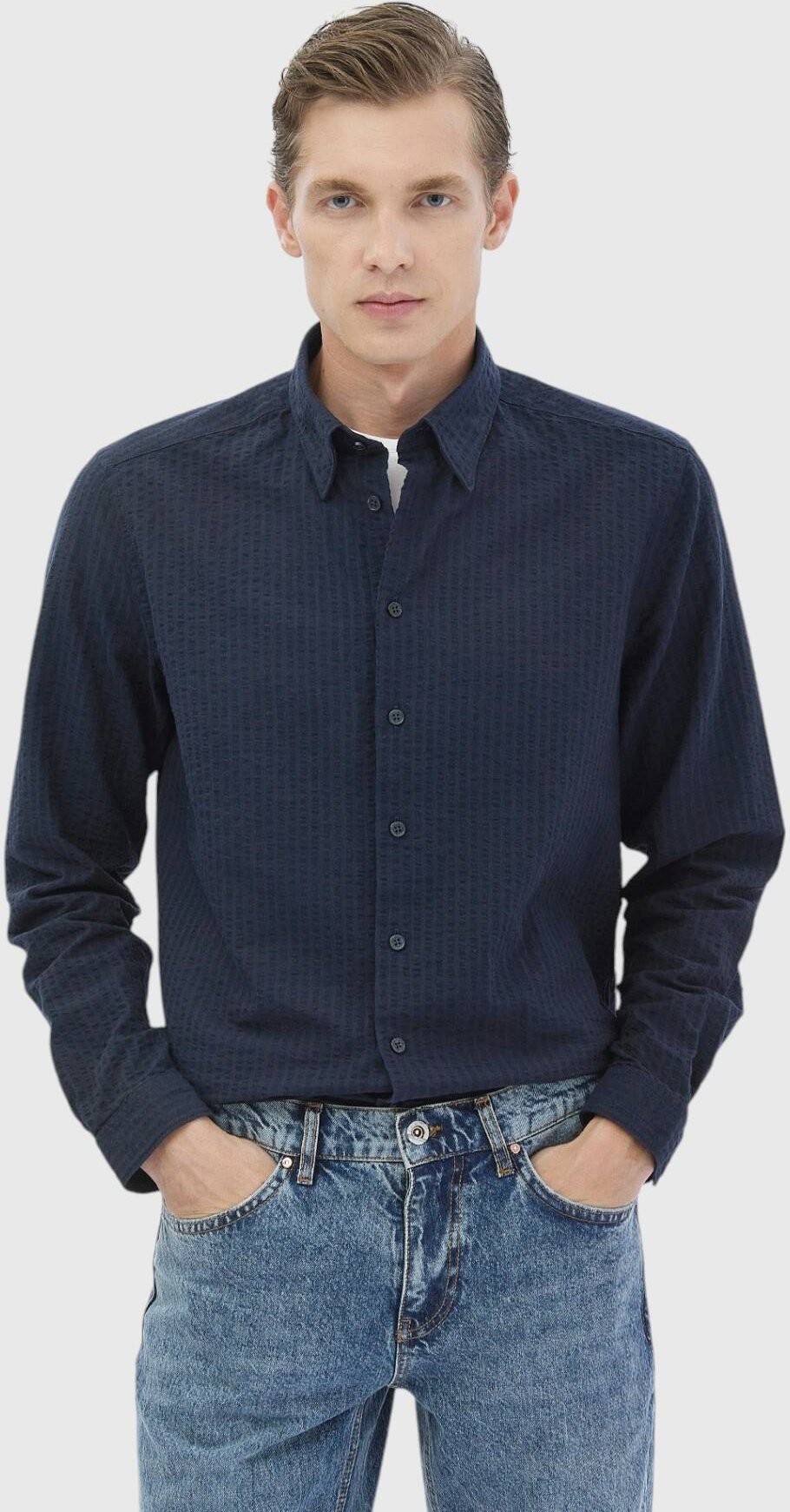 Gestreiftes, lässig geschnittenes, lässiges Hemd aus 100 % Baumwolle